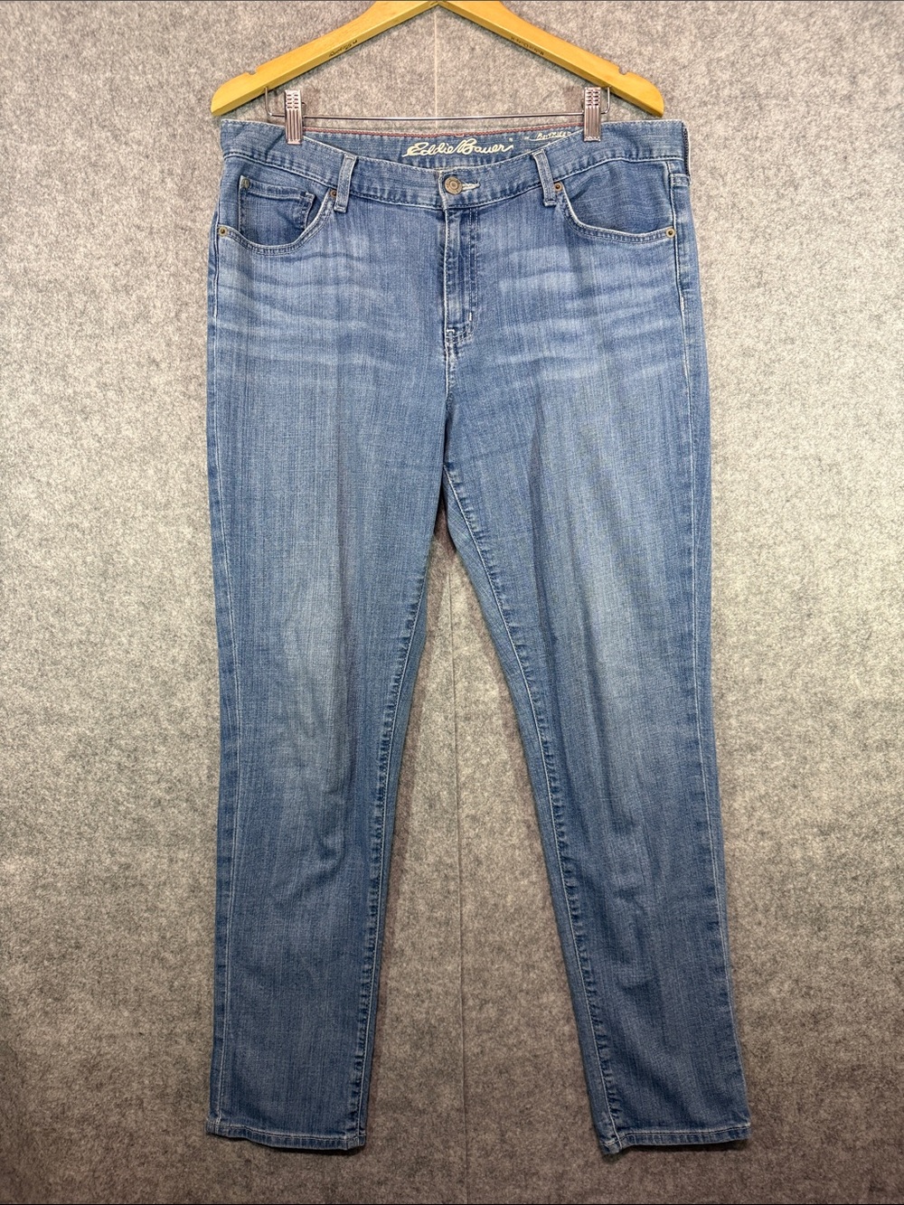 Eddie Bauer Boyfriend Slim Jeans - Womens 12 - Light Wash Comfort Cotton Denim